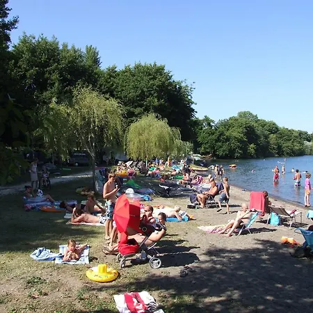 Camping Roma Flash Bracciano (Rome)