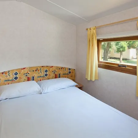Camping Roma Flash * Bracciano (Rome)